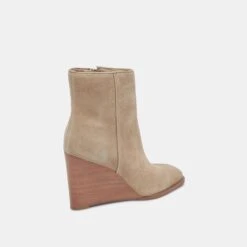 Dolce Vita SUSANN BOOTIES ALMOND SUEDE -Dolce Vita DOLCEVITA BOOTS SUSANN ALMONDSUEDE 03 8919c4c8 1cc6 479f a0f7 a39659fead04