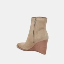 Dolce Vita SUSANN BOOTIES ALMOND SUEDE -Dolce Vita DOLCEVITA BOOTS SUSANN ALMONDSUEDE 09 05655908 bf4b 4734 b9f2 2fd723470dc4