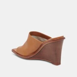 Dolce Vita GILDED WEDGES ACORN LEATHER -Dolce Vita DOLCEVITA WEDGES GILDED ACORNLEATHER 09