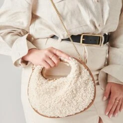 Dolce Vita KEENA CROSSBODY NATURAL SHEARLING -Dolce Vita download 25 be08d1bd ab8d 406f aff7 4ae1c374a30b